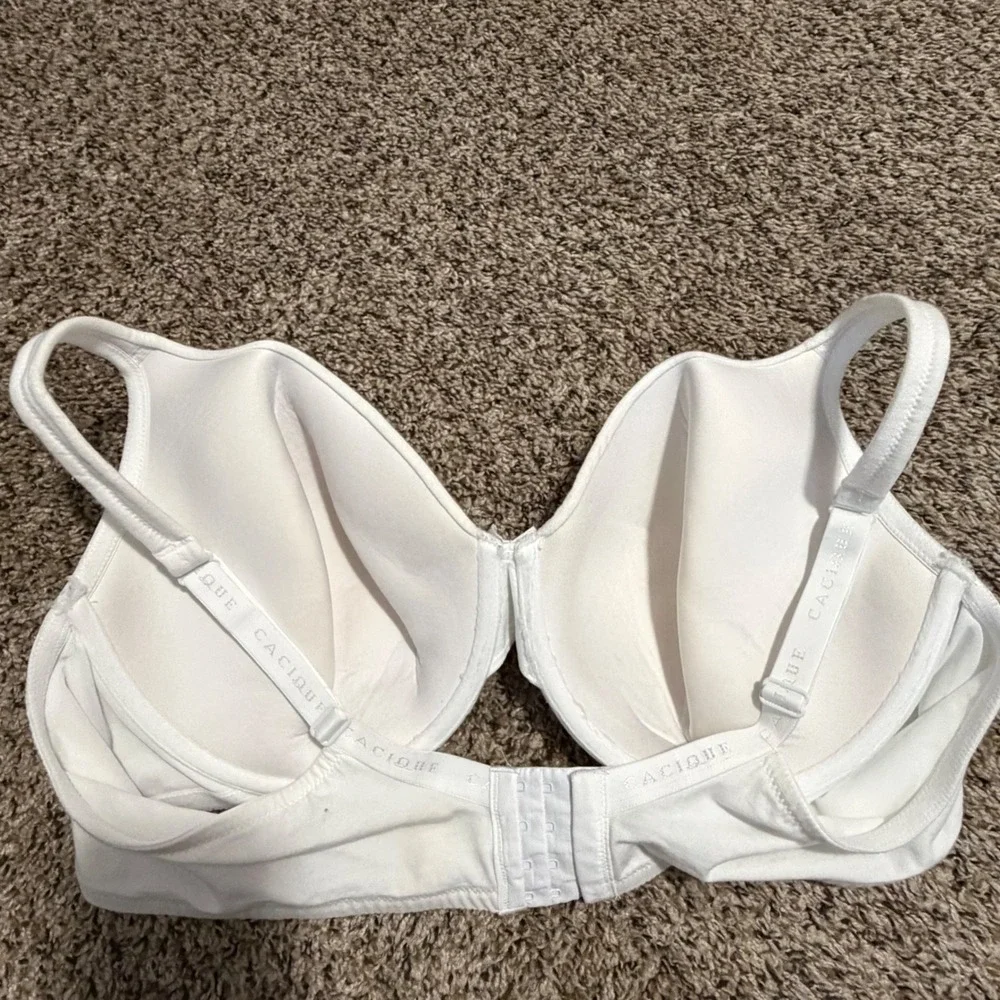 Cacique White Underwire Full Coverage Bra 46D Lightly Lined Adjustable Straps